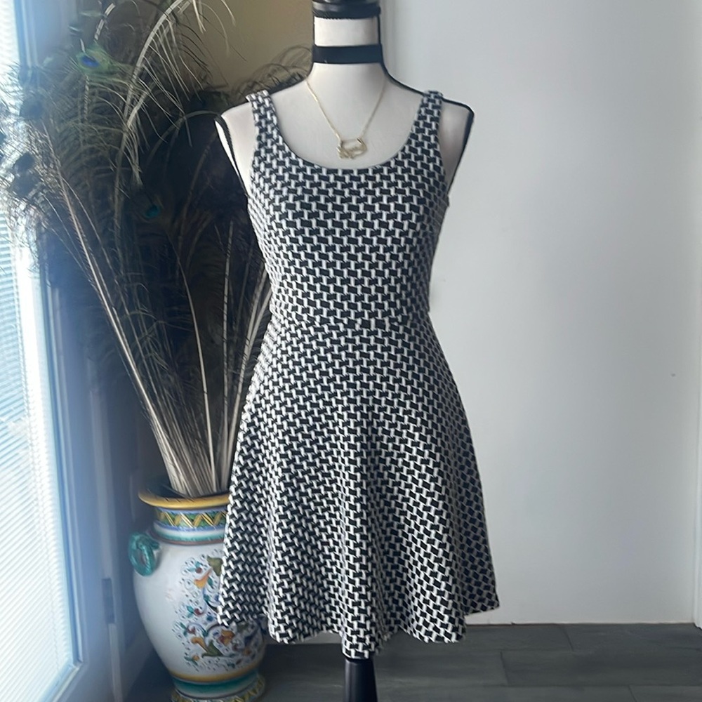 Abstract dress